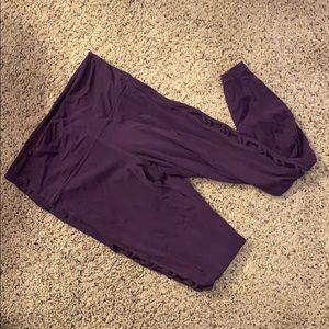 Athleta plum 7/8 leggings with side detail